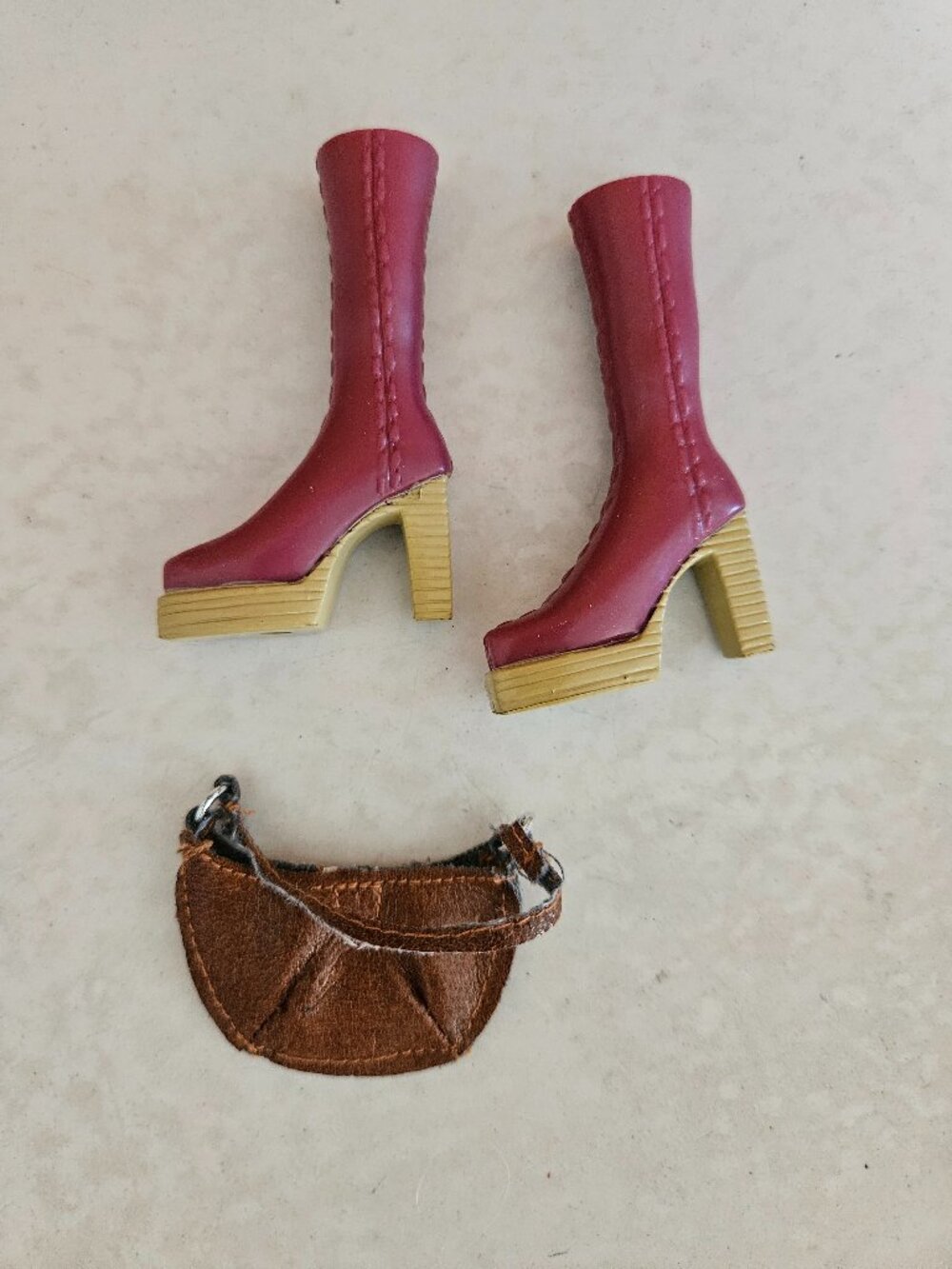 Bratz Style It Dana Knee High Boots and Purse